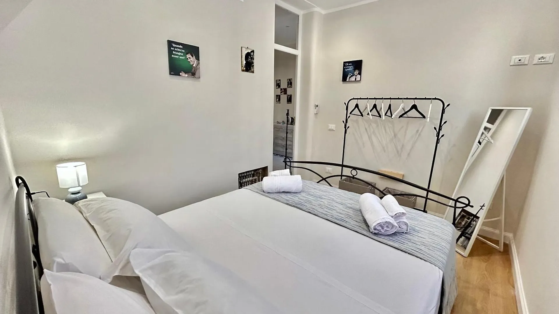 Casa Esteru -Centro Storico Di Palermo- アパート